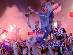 Los asistentes describieron el evento de bienvenida como el más grande en la historia de Croacia. EFE / A. Bat