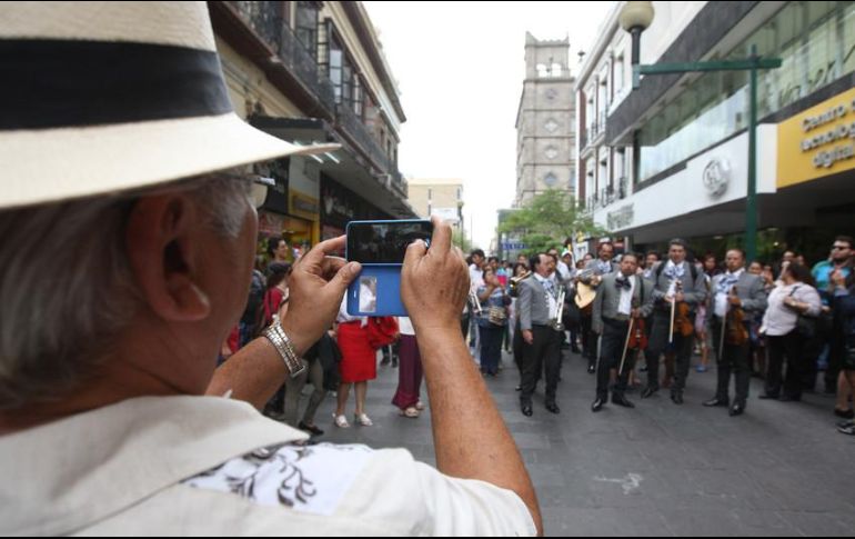 Tapatíos y turistas tienen una opción gratuita para conocer más de los atractivos e historia de la ciudad durante estas vacaciones de verano. EL INFORMADOR / ARCHIVO