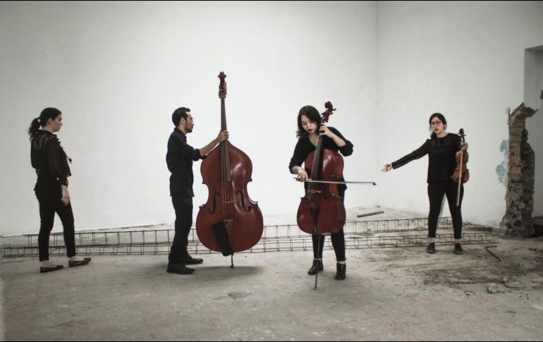 Integrantes del Ensamble. Janine Jop y Elena Rosales, violín; Daniel Romo, viola; Paloma Valencia, violonchelo; y Kenji Kishi, contrabajo. CORTESÍA