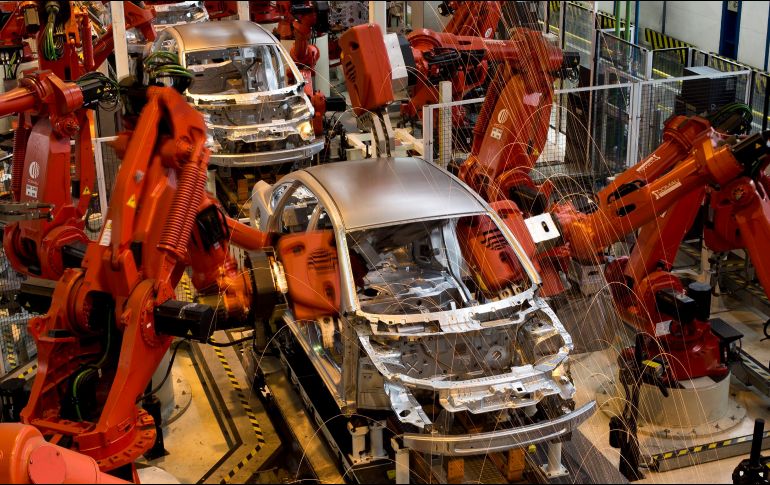 Trump amenazó el mes pasado con imponer un arancel de 20% a todas las exportaciones de vehículos procedentes de la Unión Europea si las armadoras no los construyen en Estados Unidos. NTX/ ARCHIVO