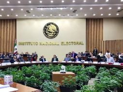 El representante de Morena en el INE acusó a los consejeros de actuar con dolo y tratar de afectar al partido. TWITTER / @INEMexico