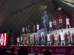 El vicepresidente del Rebaño, Amaury Vergara, dijo estar feliz por la playera que presentaron. MEXSPORT / C. de Marchena