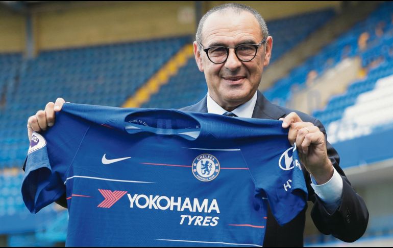 Maurizio Sarri. El estratega indicó que le gustaría reforzar el mediocampo y que tratará de adaptarse a sus jugadores. AP