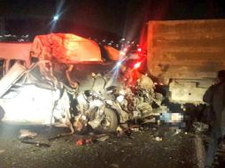 Cuerpos de emergencia acudieron al lugar para brindar ayuda a los lesionados, que fueron trasladados a diversos hospitales de la zona. TWITTER / @SUUMA_CDMX