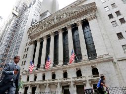 El NYSE Composite retrocede 3.23 puntos, situándose en 12 mil 783.25 unidades. AP / R. Drew