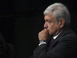 La propuesta de López Obrador entrará en vigencia para los servidores cuyo contrato termina el 1 de diciembre, pero hay otros servidores cuyo modelo de pago no es tan sencillo. AP / ARCHIVO