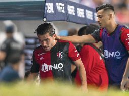 ¡Increíble! Los rojinegros mandaron tres disparos al poste y fallaron un penal. Juan Pablo Vigón salió desconsolado. MEXSPORT