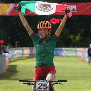 Ciclista mexicana Daniela Campuzano refrenda título centroamericano