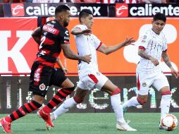 El talón de Aquiles siguió siendo el mismo para el Rebaño: la pelota detenida. EFE / A. Zepeda