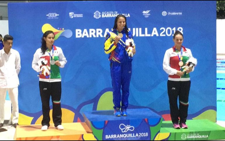 Isabella Páez, de Venezuela, se quedó con el oro, al registrar 2:11.26. TWITTER / @FemexNatacion