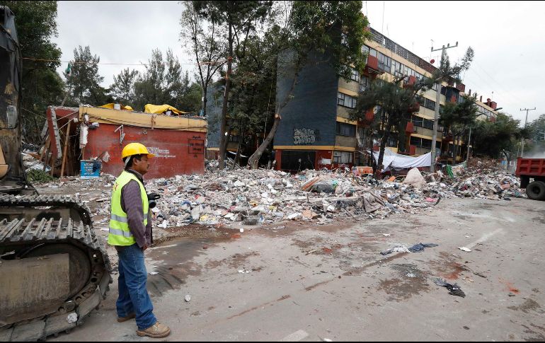 El gobierno de la Ciudad de México hizo entrega del predio que ocupaba el edificio 1C del Multifamiliar de Tlalpan. SUN / ARCHIVO