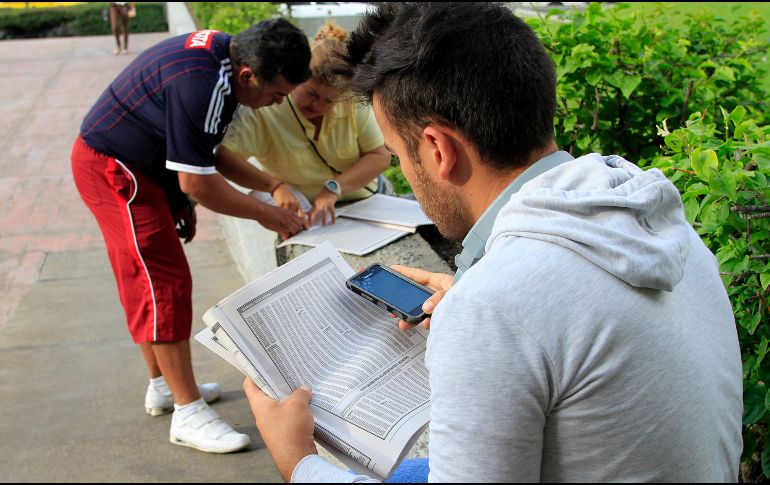 Pese a que la oferta de admisión en licenciaturas creció un 36.44%, la demanda aumentó casi 40 por ciento. EL INFORMADOR / ARCHIVO