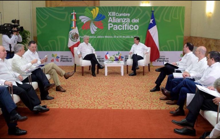 Los mandatarios aseguran que impulsarán un mayor crecimiento, desarrollo y competitividad de ambas economías. TWITTER / @A_delPacifico