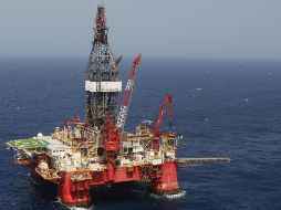 La agencia calificadora resaltó que la petrolera se vería presionada con la agenda de la nueva administración al enfocarse en la autosuficiencia de producción de combustible. NTX / ARCHIVO