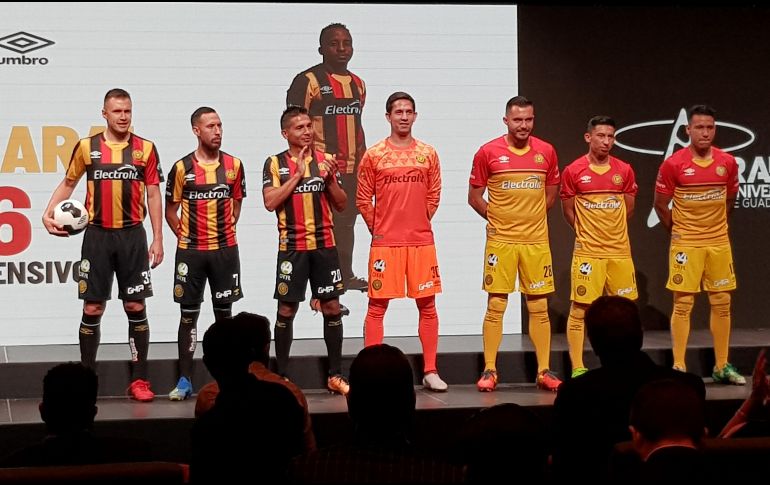 Leones Negros cambió la marca encargada de hacer sus uniformes durante los últimos dos años. EL INFORMADOR / D. Reos