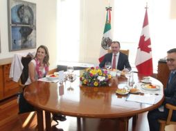 Videgaray y Villarreal reciben a Freeland junto con la delegación que la acompaña en su visita a México. TWITTER / @SRE_mx