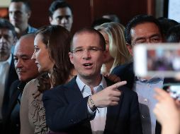 Manuel B. presuntamente trianguló 54 MDP para la compra de una nave industrial en Querétaro, a la compañía Juniserra S de RL de C.V, de la que Anaya Cortés es socio. SUN / ARCHIVO