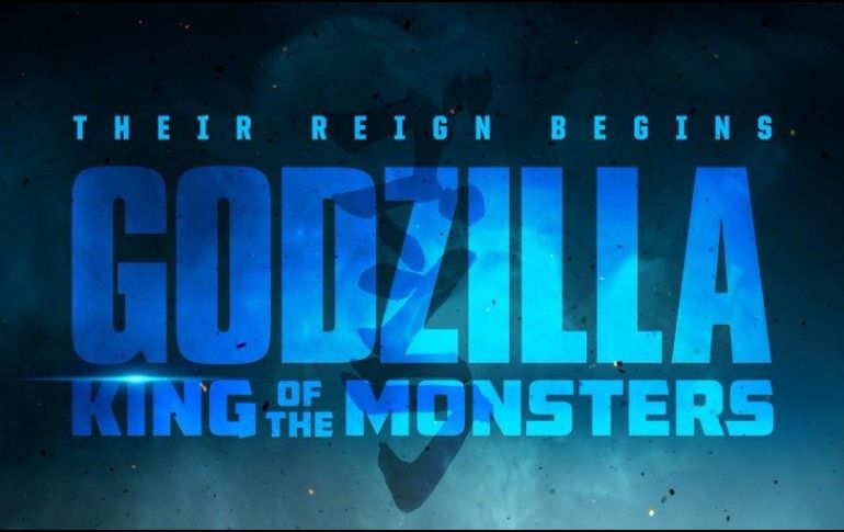 En octubre de 2016 se reveló que Michael Dougherty y Zach Shields escribirían el guion de Godzilla. Un día después, se informó que Dougherty también estaba en negociaciones para dirigir la película. TWITTER / @GodzillaMovies