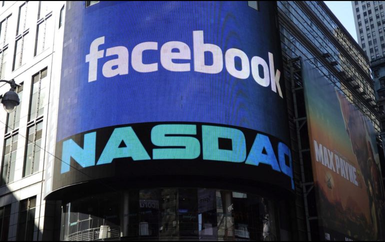 Expertos atribuyeron la caída a la falta de crecimiento de usuarios, principalmente a las normas de privacidad europeas que entraron en vigor en mayo pasado. EFE / A. Gombert