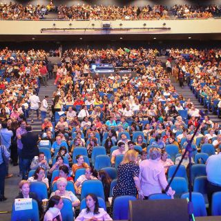 Noche de boleros en el teatro Diana