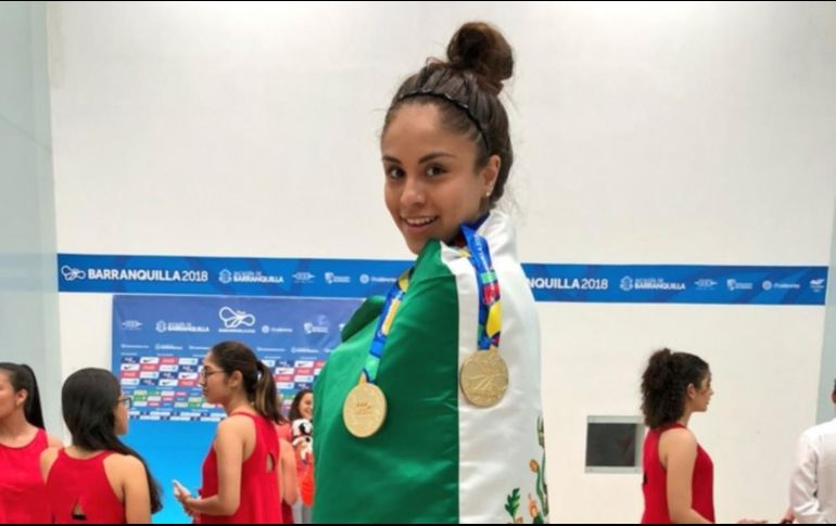 Longoria quedó campeona de raquetbol en la modalidad por equipos. TWITTER / @paolongoria