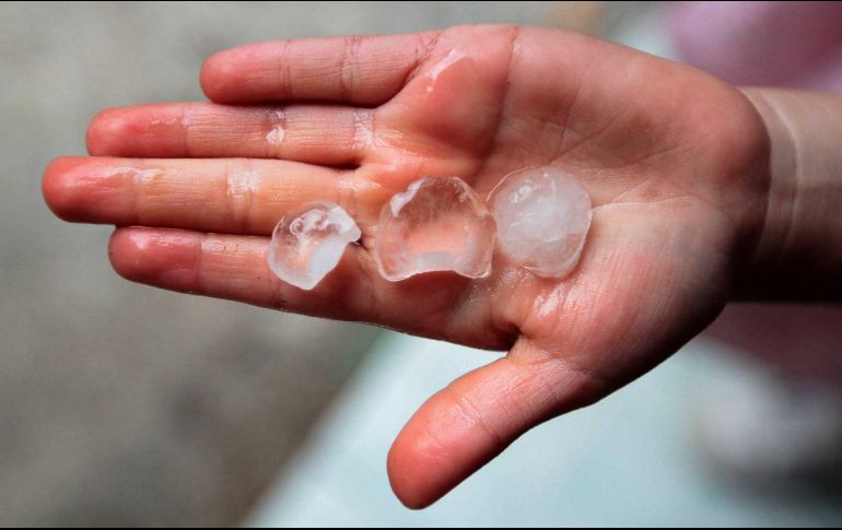 Según usuarios en redes sociales, el tamaño del granizo era similar al de una bola de béisbol. NTX / ARCHIVO