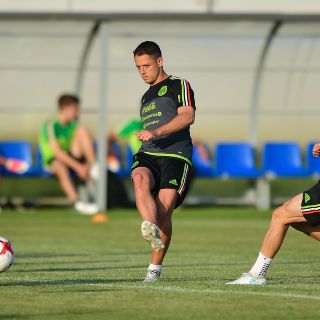 Miguel Layún y “Chicharito” critican a “gente subdesarrollada”