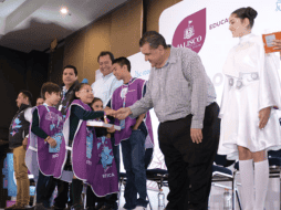 El secretario de educación del Estado, Francisco Ayón fue el encargado de inaugurar el evento. TWITTER / @SecEducacionJal