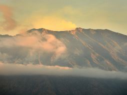 El volcán en activo Rinjani es una de las principales atracciones turísticas de la isla de Lombok. AFP/S. Tumbelaka