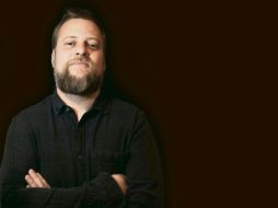 Autor. Fric Martínez detalla con ilustraciones, gráficas y otros elementos visuales, los 20 pasos para crear tu propio negocio. ESPECIAL/FACEBOOK