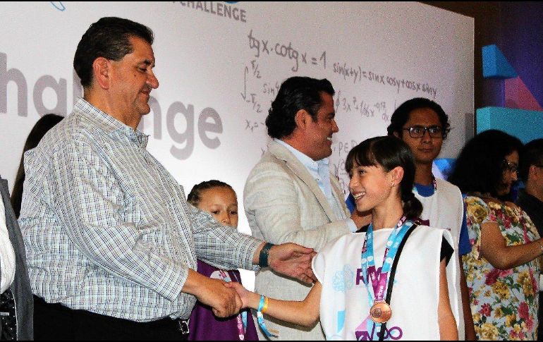 La final del Robomath Challenge reunió a 277 estudiantes. TWITTER / @PacoAyon