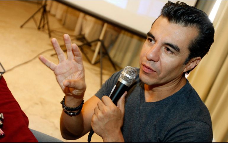 La conductora Aurora Valle informó que Uribe tiene una fisura en el intestino. NTX / ARCHIVO