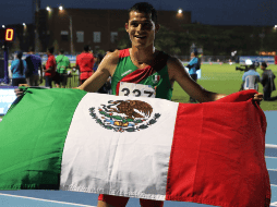 Fernando Martínez ganó el primer lugar con un tiempo de 3m56s57. TWITTER / @CONADE