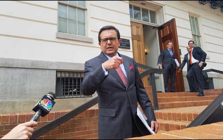 Desde el miércoles pasado, Guajardo viajó junto con el secretario de Relaciones Exteriores, Luis Videgaray, y con Jesús Seade. NTX/ R. Barrera