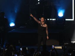 Laura Pausini celebra 25 años de carrera musical con la gira mundial 