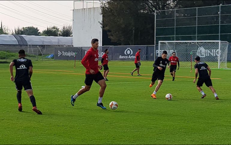 Omar González. La defensiva de los Zorros deberá estar atenta esta noche, cuando reciba al poderoso ataque de los Pumas. EL INFORMADOR/A. Camacho