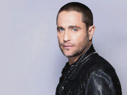 Tras 23 años en coma, Alejandro Falco (Michel Brown) despierta para recuperar la vida que perdió. ESPECIAL