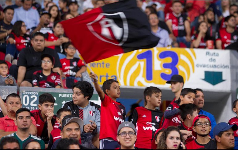 Esta práctica ya ha impedido, en al menos dos ocasiones, que se registre un lleno total en el Estadio Jalisco. SUN/C. Zepeda