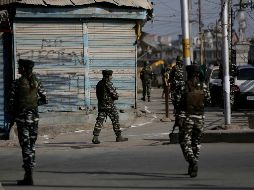 Autoridades indias continúan con los operativos en la zona. AP/M. Khan