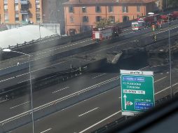 Un camión cisterna con sustancias inflamables explota en una carretera cerca de la ciudad de Bolonia. EFE / G. Benvenuti