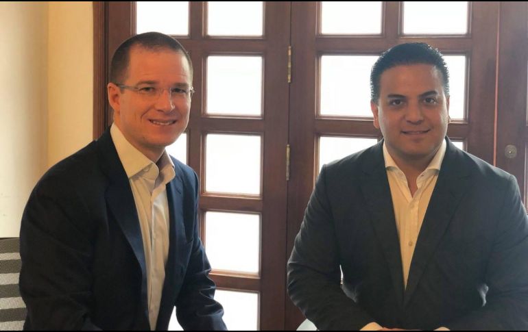 Anaya comparte en sus redes sociales una imagen del encuentro con Zepeda. FACEBOOK / Ricardo Anaya Cortés