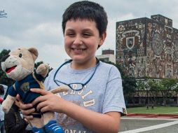 Carlos Santamaría es el alumno más joven en la historia de la UNAM. TWITTER / @UNAM_MX