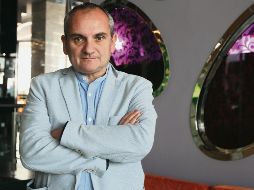 El escritor español presenta una obra salpicada de anécdotas y datos históricos. EL INFORMADOR/G. Gallo