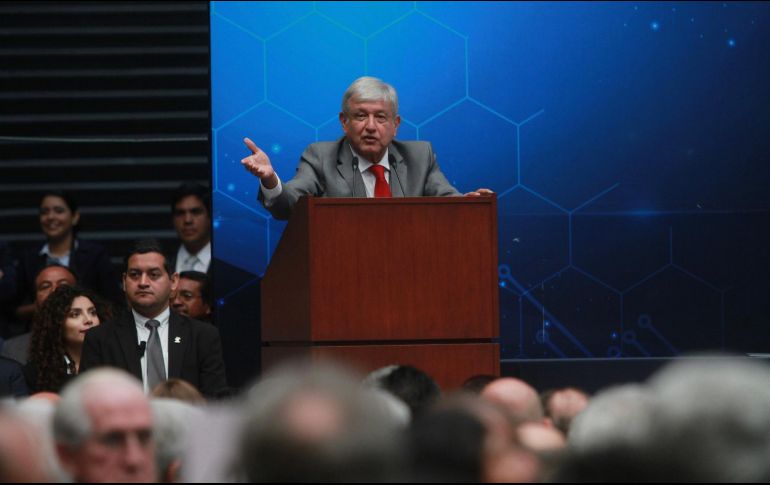 Nadie nos amenazará con un muro en la frontera: AMLO