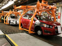 México cerró el primer semestre del año con un superávit en el sector de 42.4 mil MDD, quintuplicando los 7.8 mil MDD del mismo lapso de 1996; pero los sueldos no presentan la misma dinámica. AP/Archivo