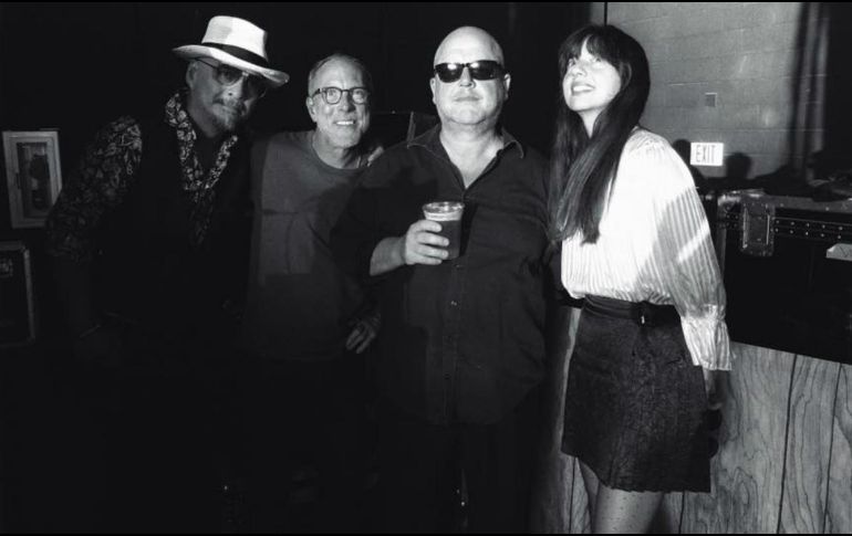 La agrupación actualmente promociona su nuevo material, 