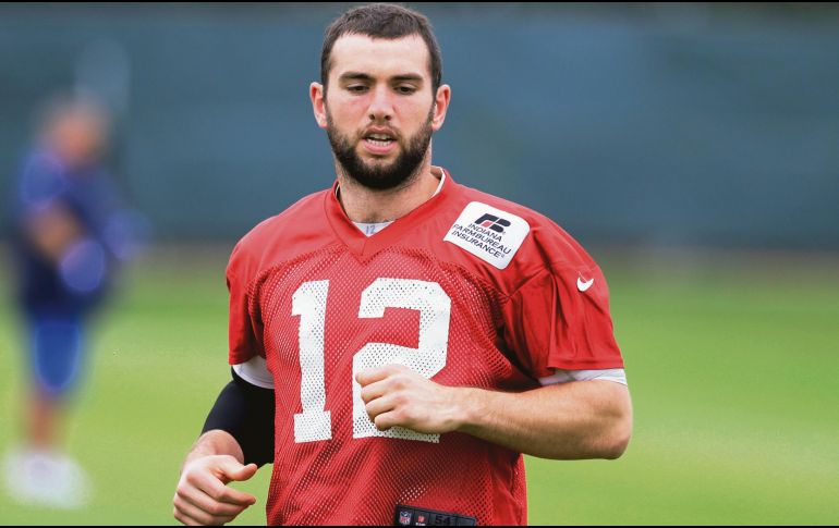 Larga espera. Andrew Luck estuvo fuera de acción 600 días por su lesión en el hombro derecho. AP