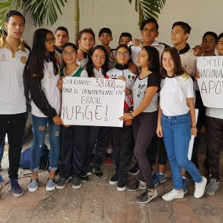 Karatecas se manifiestan en Casa Jalisco