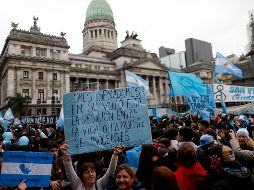 Afuera del Senado hubo manifestaciones en contra y a favor de la ley. AP/N. Pisarenko