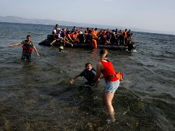 Al menos 13 mil 981 refugiados fueron rescatados por guardacostas turcos en el mar Egeo en lo que va del año. AP/ARCHIVO